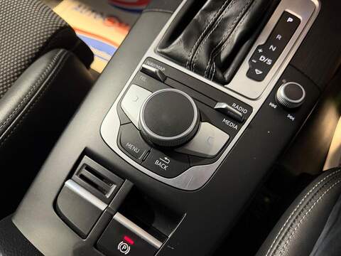 Audi A3 1.5 TFSI CoD Black Edition Sportback S Tronic Euro 6 (s/s) 5dr - U226