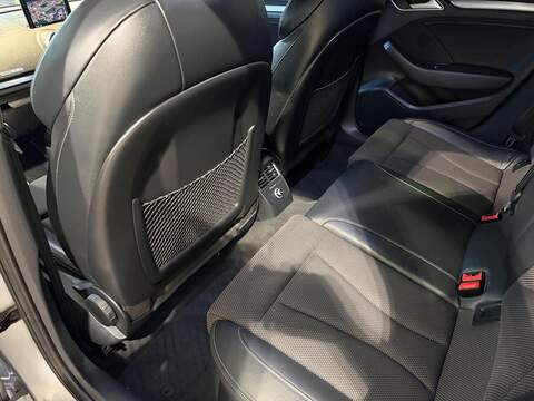 Audi A3 1.5 TFSI CoD Black Edition Sportback S Tronic Euro 6 (s/s) 5dr - U226