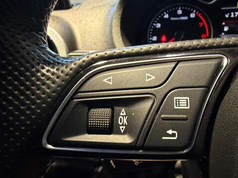 Audi A3 1.5 TFSI CoD Black Edition Sportback S Tronic Euro 6 (s/s) 5dr - U226