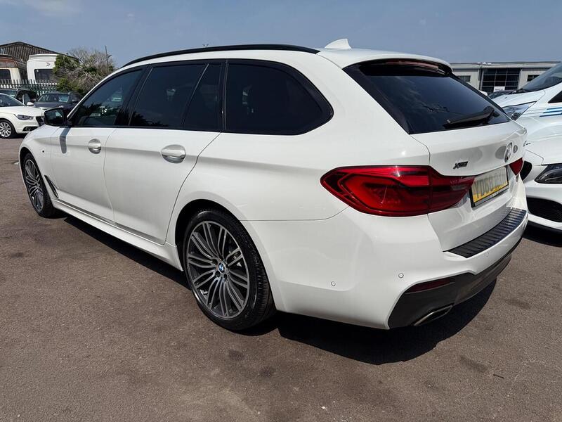 BMW 5 Series 2.0 520d M Sport Touring Auto xDrive Euro 6 (s/s) 5dr - U227