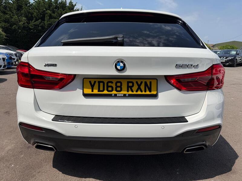 BMW 5 Series 2.0 520d M Sport Touring Auto xDrive Euro 6 (s/s) 5dr - U227