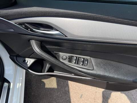 BMW 5 Series 2.0 520d M Sport Touring Auto xDrive Euro 6 (s/s) 5dr - U227