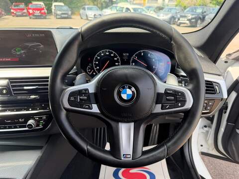 BMW 5 Series 2.0 520d M Sport Touring Auto xDrive Euro 6 (s/s) 5dr - U227