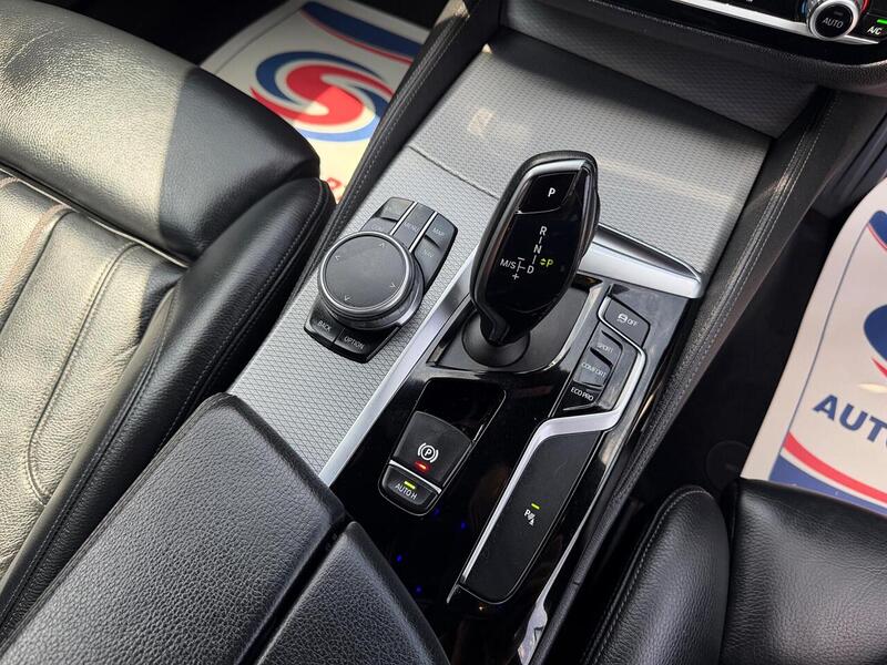 BMW 5 Series 2.0 520d M Sport Touring Auto xDrive Euro 6 (s/s) 5dr - U227