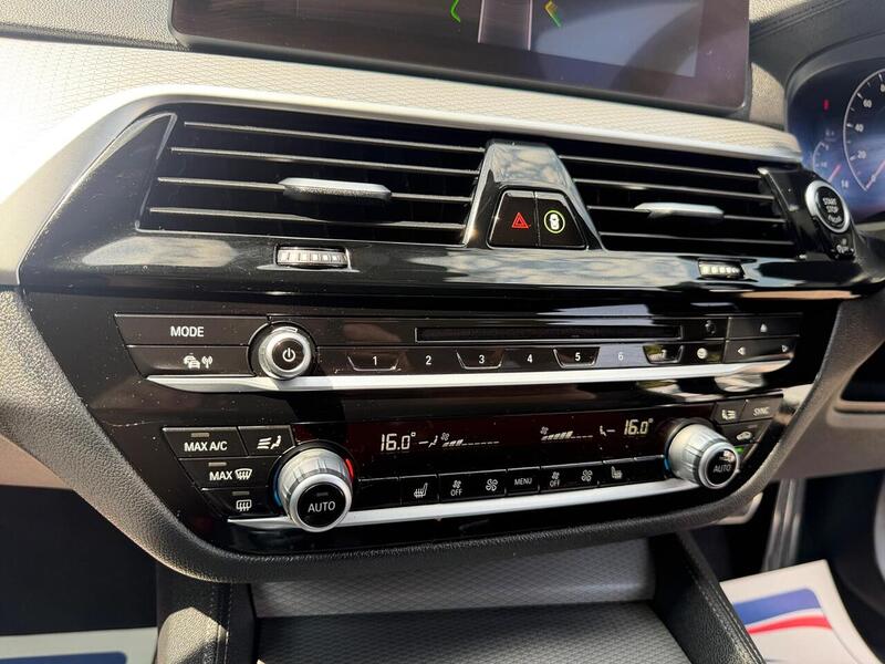 BMW 5 Series 2.0 520d M Sport Touring Auto xDrive Euro 6 (s/s) 5dr - U227