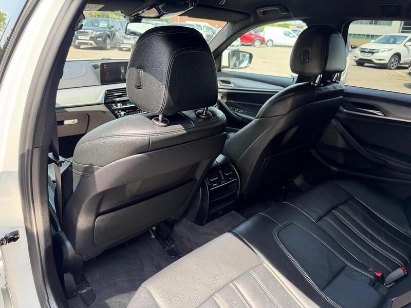 BMW 5 Series 2.0 520d M Sport Touring Auto xDrive Euro 6 (s/s) 5dr - U227