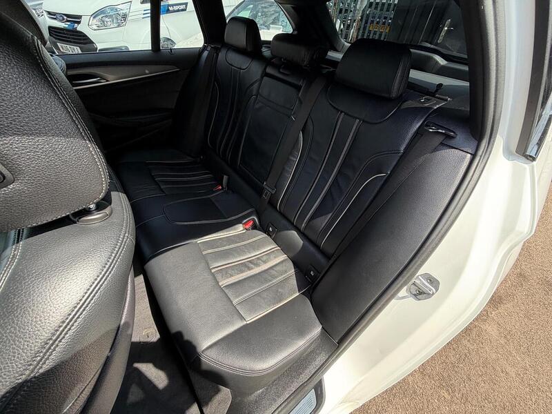 BMW 5 Series 2.0 520d M Sport Touring Auto xDrive Euro 6 (s/s) 5dr - U227