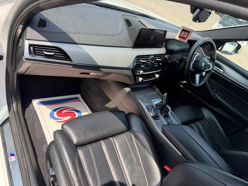 BMW 5 Series 2.0 520d M Sport Touring Auto xDrive Euro 6 (s/s) 5dr - U227