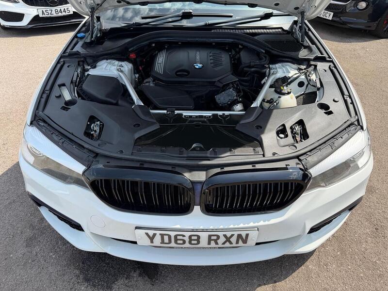 BMW 5 Series 2.0 520d M Sport Touring Auto xDrive Euro 6 (s/s) 5dr - U227