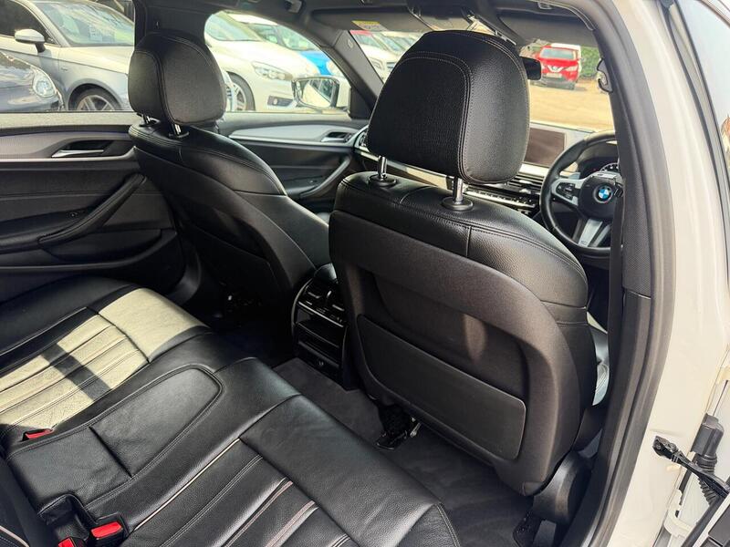 BMW 5 Series 2.0 520d M Sport Touring Auto xDrive Euro 6 (s/s) 5dr - U227