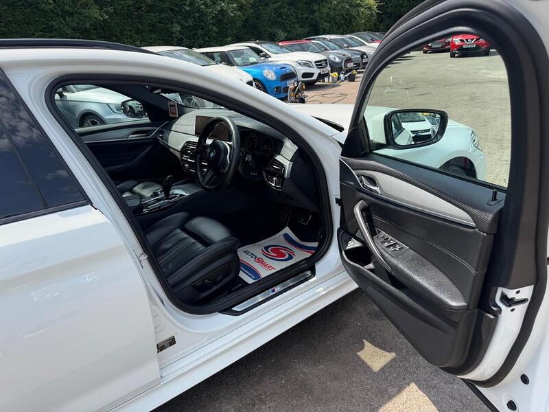 BMW 5 Series 2.0 520d M Sport Touring Auto xDrive Euro 6 (s/s) 5dr - U227