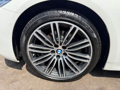 BMW 5 Series 2.0 520d M Sport Touring Auto xDrive Euro 6 (s/s) 5dr - U227