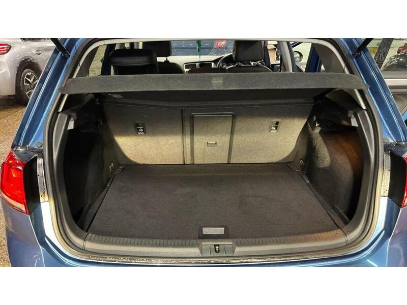Volkswagen Golf 1.4 TSI BlueMotion Tech ACT GT Hatchback 5dr Petrol DSG Euro 6 (s/s) (150 ps) - U231