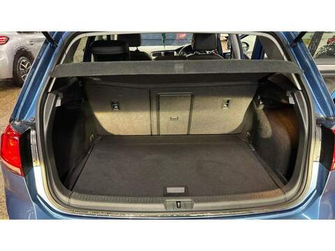 Volkswagen Golf 1.4 TSI BlueMotion Tech ACT GT Hatchback 5dr Petrol DSG Euro 6 (s/s) (150 ps) - U231