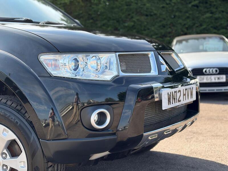 Mitsubishi L200 2.5 DI-D Barbarian 4WD Euro 5 4dr (LB) - U234