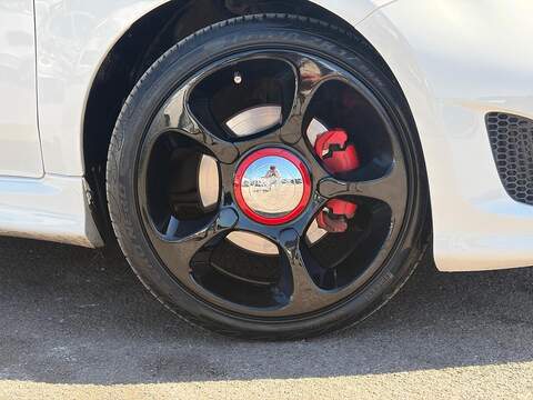 Abarth 500C 1.4 T-Jet Auto Euro 5 2dr - U235