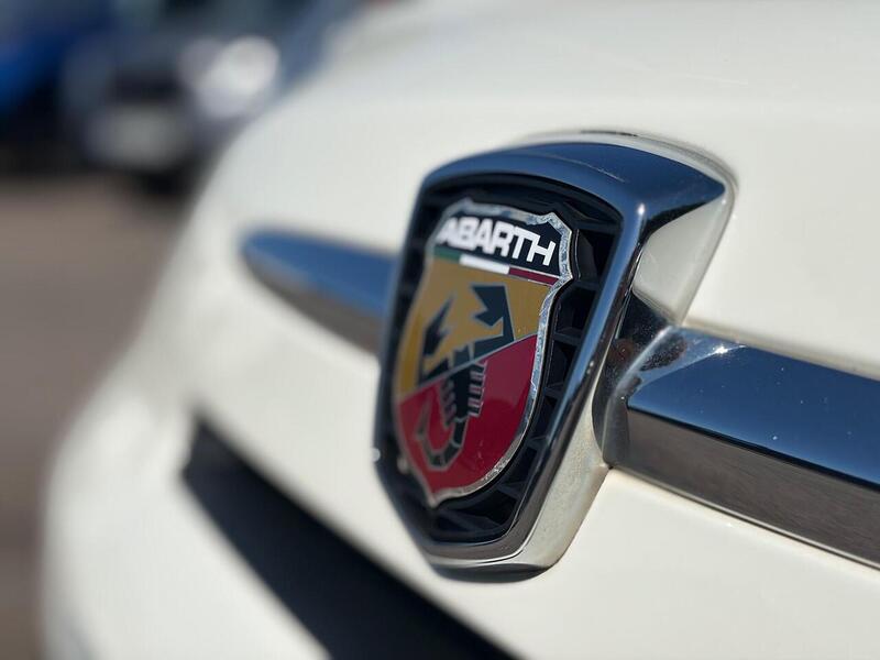 Abarth 500C 1.4 T-Jet Auto Euro 5 2dr - U235