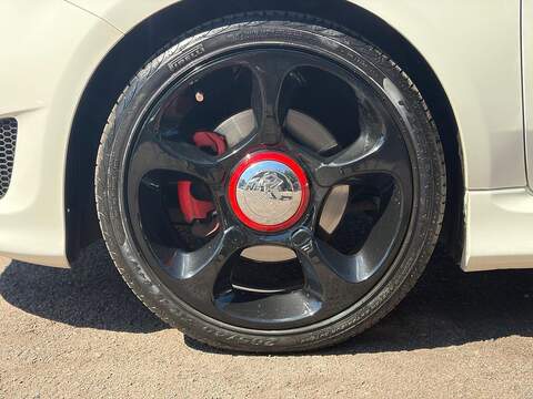 Abarth 500C 1.4 T-Jet Auto Euro 5 2dr - U235