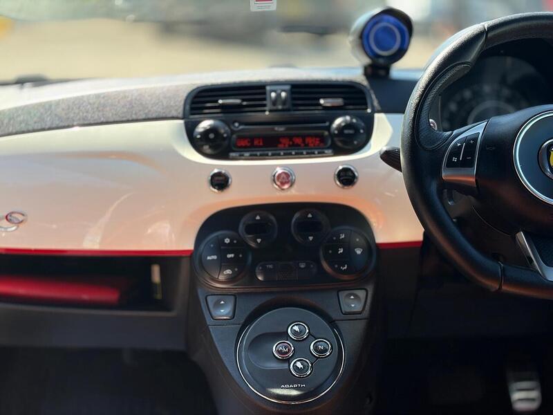 Abarth 500C 1.4 T-Jet Auto Euro 5 2dr - U235