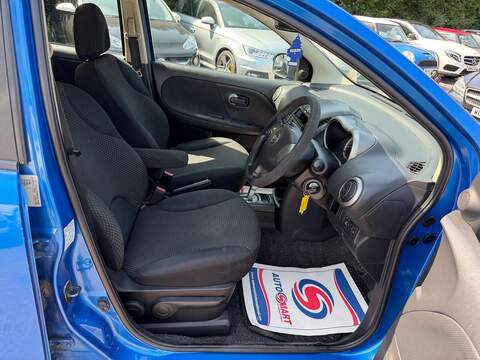 Nissan Note 1.6 16v SE Hatchback 5dr Petrol Automatic (166 g/km, 109 bhp) - U238
