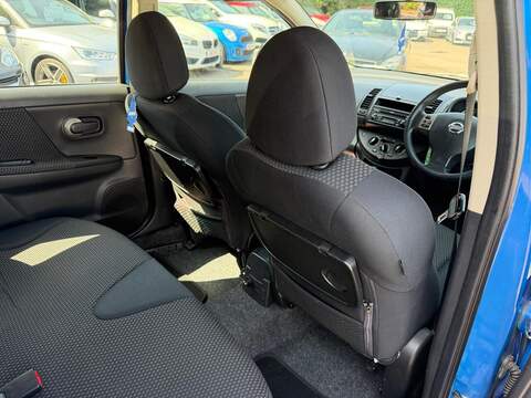 Nissan Note 1.6 16v SE Hatchback 5dr Petrol Automatic (166 g/km, 109 bhp) - U238