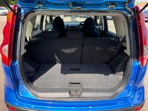 Nissan Note 1.6 16v SE Hatchback 5dr Petrol Automatic (166 g/km, 109 bhp) - U238