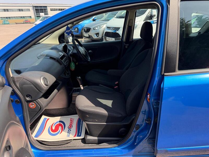 Nissan Note 1.6 16v SE Hatchback 5dr Petrol Automatic (166 g/km, 109 bhp) - U238