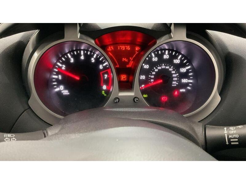 Nissan Juke 1.6 Tekna XTRON Euro 6 5dr - U240