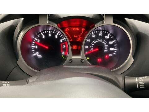 Nissan Juke 1.6 Tekna XTRON Euro 6 5dr - U240