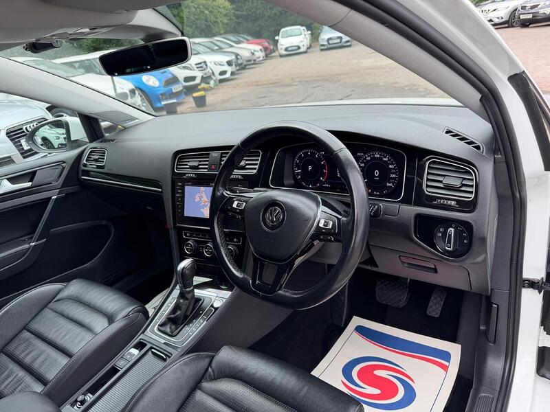 Volkswagen Golf VW GOLF 1.4 TSI (NON UK) DSG Estate - U242