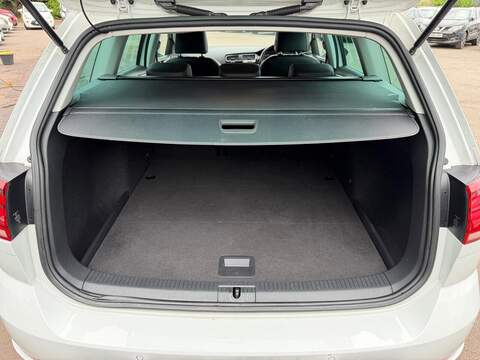 Volkswagen Golf VW GOLF 1.4 TSI (NON UK) DSG Estate - U242