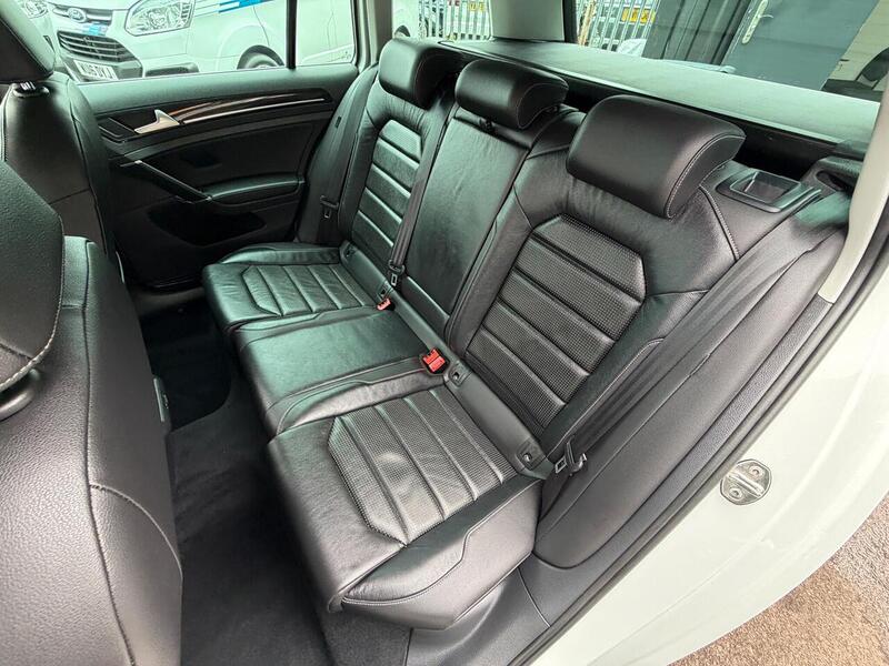 Volkswagen Golf VW GOLF 1.4 TSI (NON UK) DSG Estate - U242