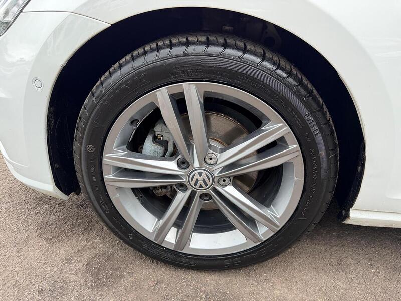 Volkswagen Golf VW GOLF 1.4 TSI (NON UK) DSG Estate - U242