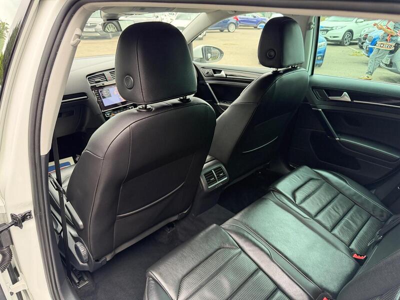 Volkswagen Golf VW GOLF 1.4 TSI (NON UK) DSG Estate - U242