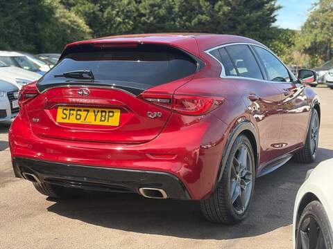 Infiniti Q30 2.2d Premium Tech DCT AWD Euro 6 (s/s) 5dr - U244