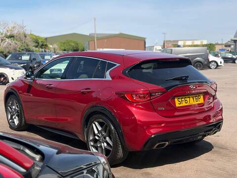 Infiniti Q30 2.2d Premium Tech DCT AWD Euro 6 (s/s) 5dr - U244