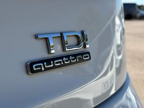 Audi Q3 2.0 TDI S line quattro Euro 6 (s/s) 5dr (Nav) - U248