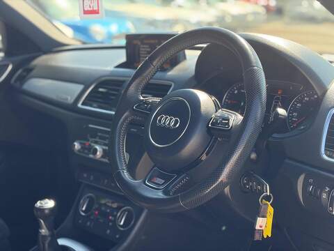 Audi Q3 2.0 TDI S line quattro Euro 6 (s/s) 5dr (Nav) - U248