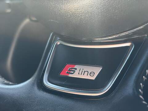 Audi Q3 2.0 TDI S line quattro Euro 6 (s/s) 5dr (Nav) - U248