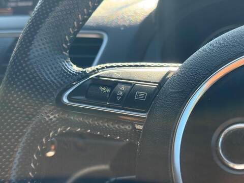 Audi Q3 2.0 TDI S line quattro Euro 6 (s/s) 5dr (Nav) - U248