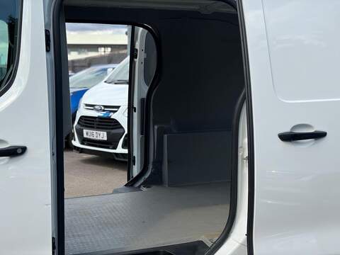 Peugeot Expert 1.5 BlueHDi 1000 Professional Compact Panel Van SWB Euro 6 (s/s) 6dr - U260