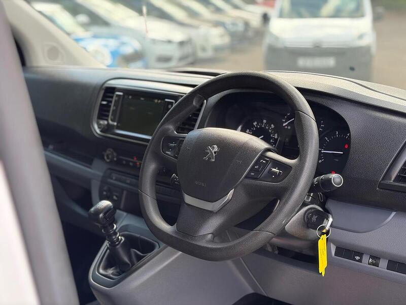 Peugeot Expert 1.5 BlueHDi 1000 Professional Compact Panel Van SWB Euro 6 (s/s) 6dr - U260