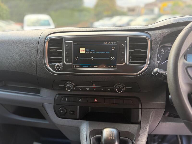 Peugeot Expert 1.5 BlueHDi 1000 Professional Compact Panel Van SWB Euro 6 (s/s) 6dr - U260