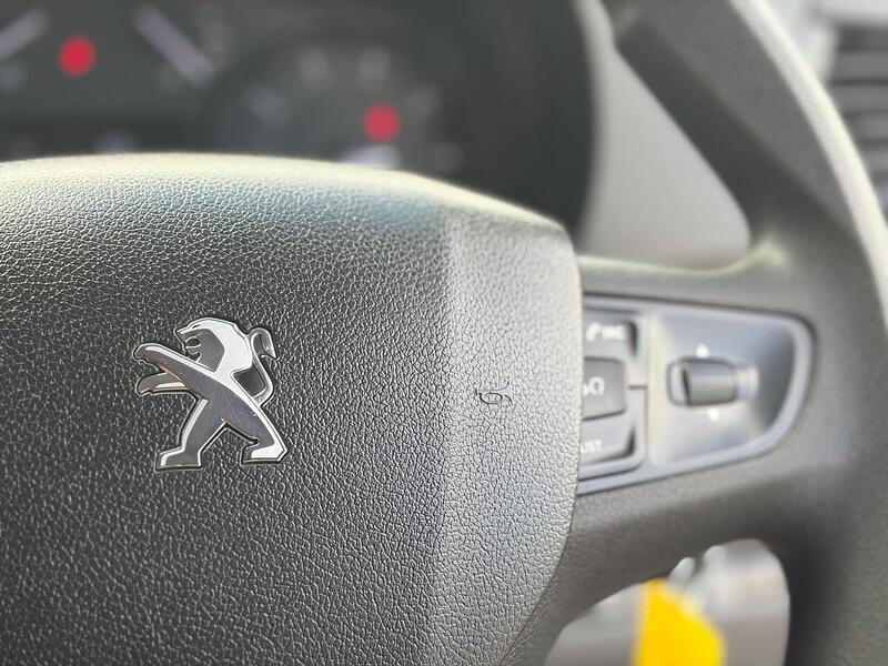 Peugeot Expert 1.5 BlueHDi 1000 Professional Compact Panel Van SWB Euro 6 (s/s) 6dr - U260