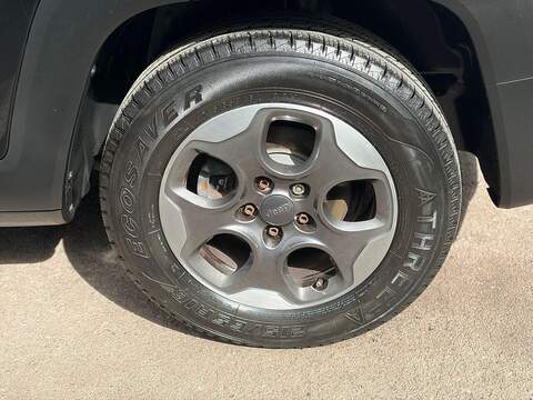 Jeep Renegade 1.6 E-TorQ Sport Euro 6 (s/s) 5dr - U271