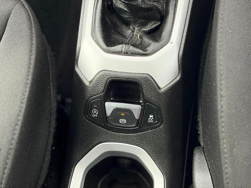 Jeep Renegade 1.6 E-TorQ Sport Euro 6 (s/s) 5dr - U271
