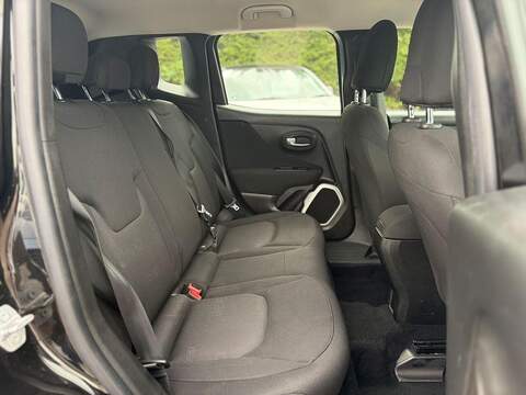 Jeep Renegade 1.6 E-TorQ Sport Euro 6 (s/s) 5dr - U271