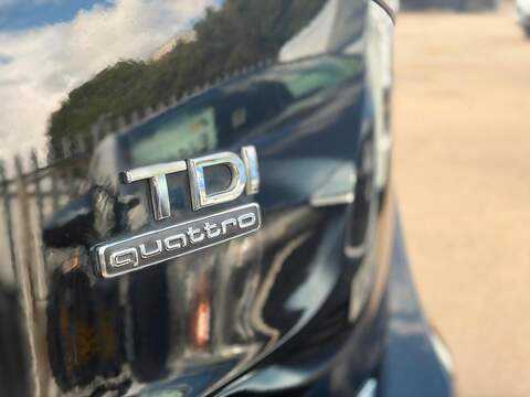 Audi Q5 2.0 TDI S line Plus S Tronic quattro Euro 5 (s/s) 5dr - U273
