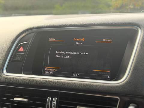 Audi Q5 2.0 TDI S line Plus S Tronic quattro Euro 5 (s/s) 5dr - U273