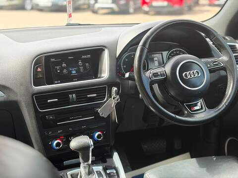 Audi Q5 2.0 TDI S line Plus S Tronic quattro Euro 5 (s/s) 5dr - U273